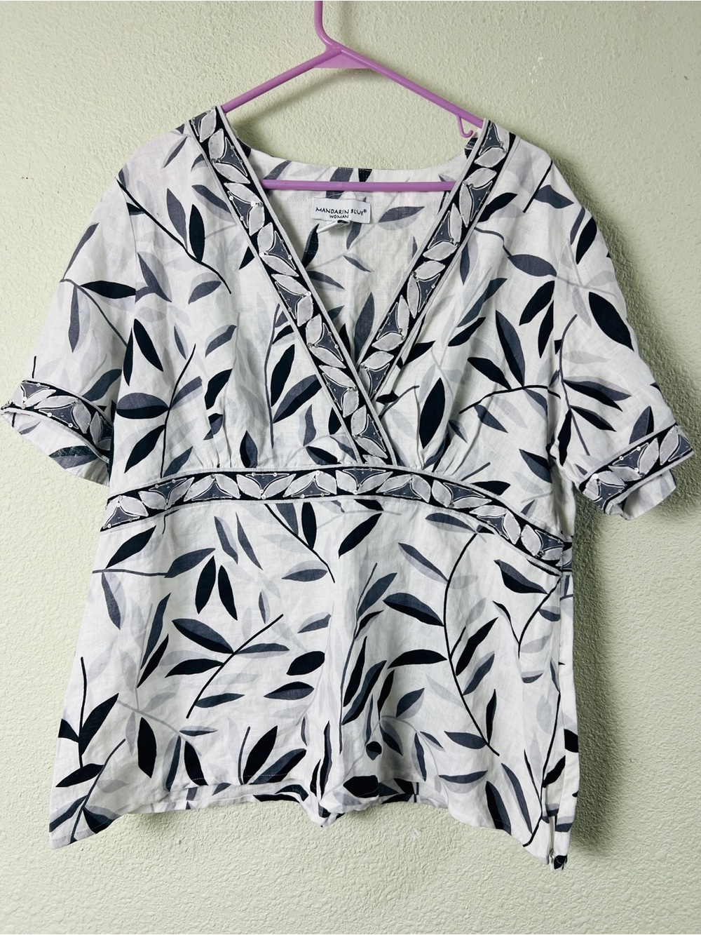 Mandarin Blue Women’s V Neck Linen  Blouse Bitanical leaf Pattern 1X